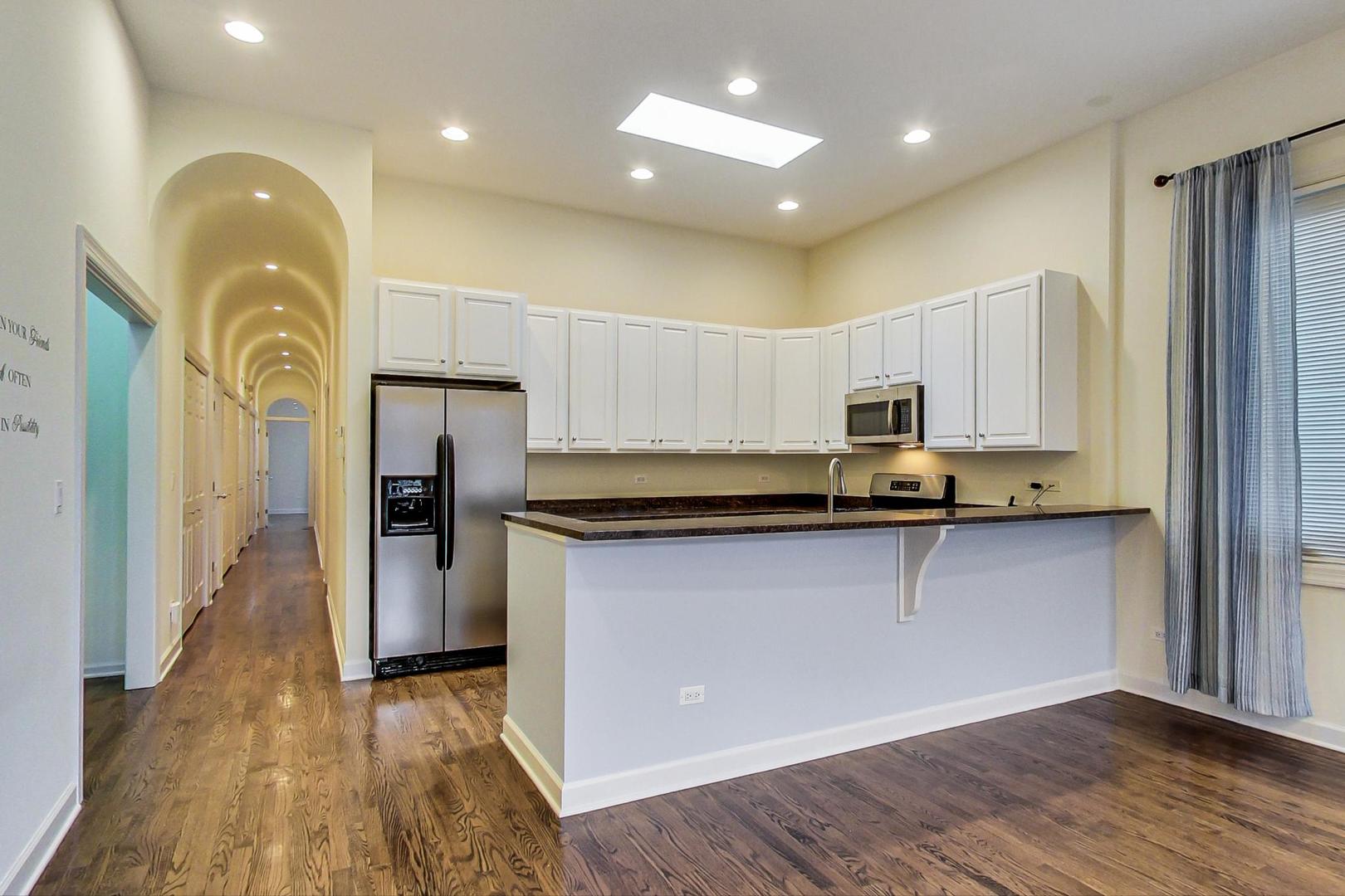 3545 North Fremont Street, Unit 3S Chicago, IL 60657 - Photo 6 of 21