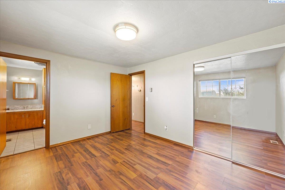 210404 East Schuster Road Kennewick, WA 99337 - Photo 16 of 33 Gallery Image 16