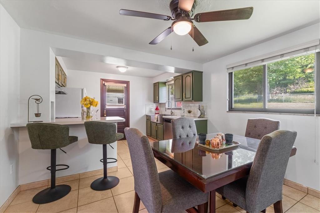 422 Hershey Road Pittsburgh, PA 15235 - Photo 12 of 37 Gallery Image 12