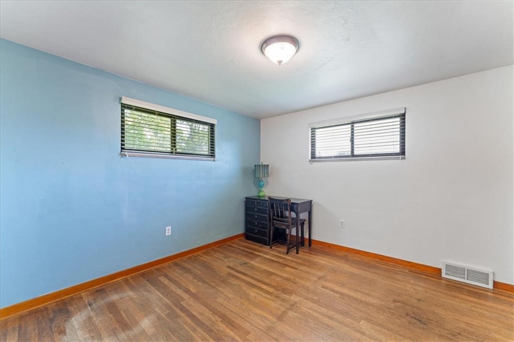 422 Hershey Road Pittsburgh, PA 15235 - Photo 27 of 37 Gallery Image 27