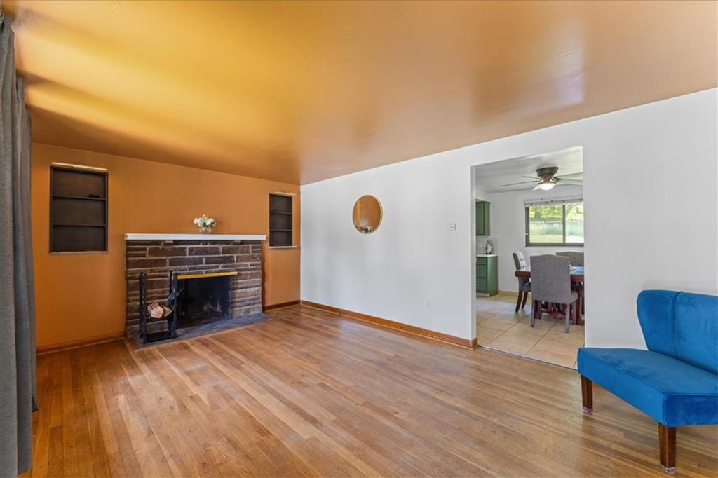 422 Hershey Road Pittsburgh, PA 15235 - Photo 9 of 37 Gallery Image 9