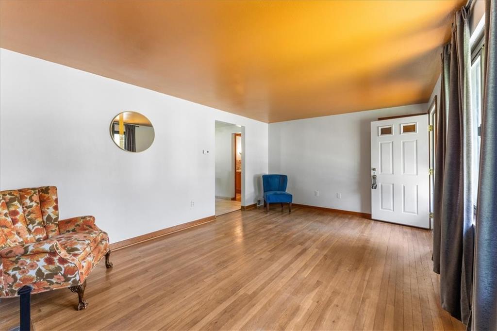 422 Hershey Road Pittsburgh, PA 15235 - Photo 10 of 37 Gallery Image 10