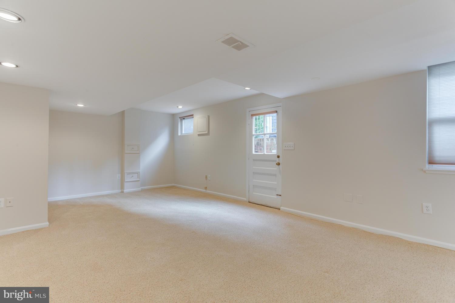 6208 Wedgewood Road Bethesda, MD 20817 - Photo 20 of 26 Recreation Room