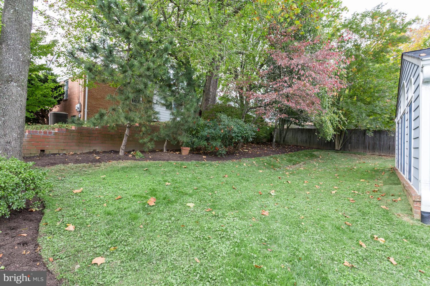 6208 Wedgewood Road Bethesda, MD 20817 - Photo 26 of 26 Exterior (Rear)