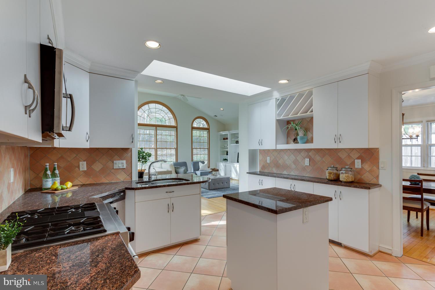6208 Wedgewood Road Bethesda, MD 20817 - Photo 9 of 26 Kitchen