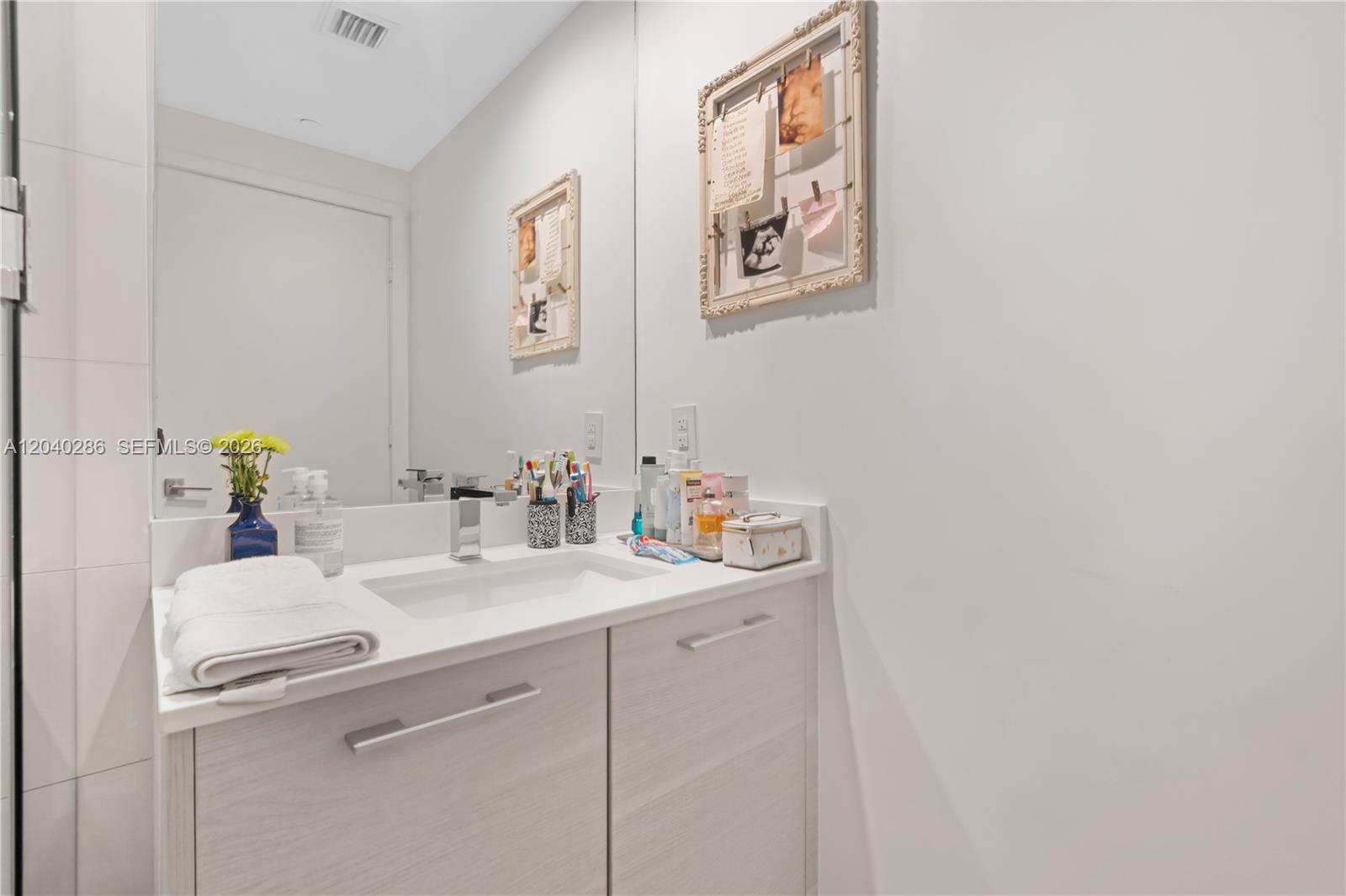 650 Northeast 32nd Street, Unit 703 Miami, FL 33137 - Photo 17 of 27