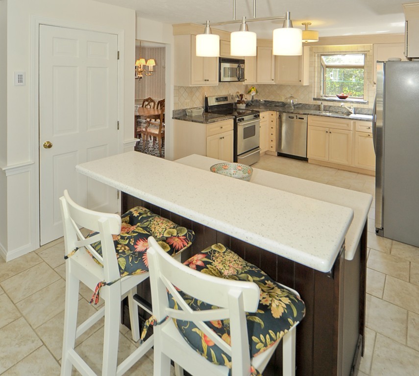 356 Holly Road Marshfield, MA 02050 - Photo 13 of 23 Gallery Image 13