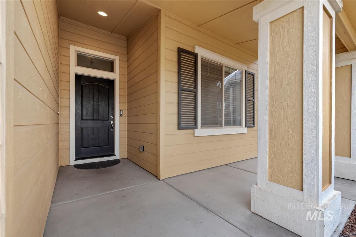1838 Ridge Way Middleton, ID 83644 - Photo 9 of 42 View of exterior entry featuring a porch