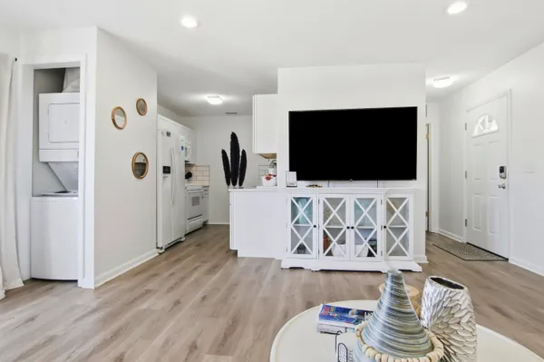 $320,000 | 64 Cross Creek Road, Unit 28D, Miramar Beach, FL 32550