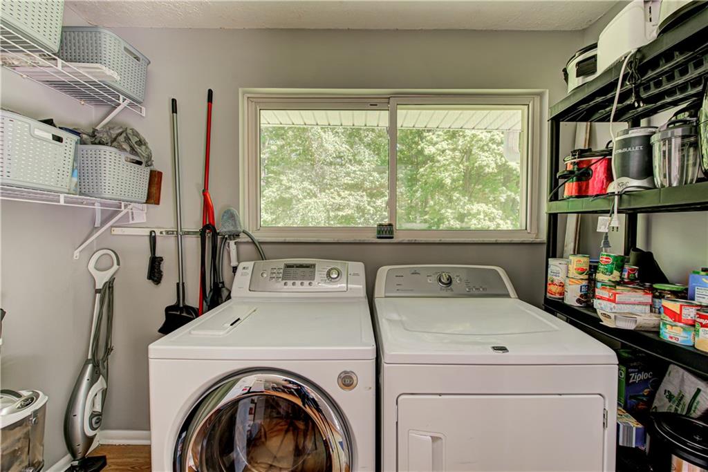 7031 Milhouse Road Indianapolis, IN 46221 - Photo 14 of 38