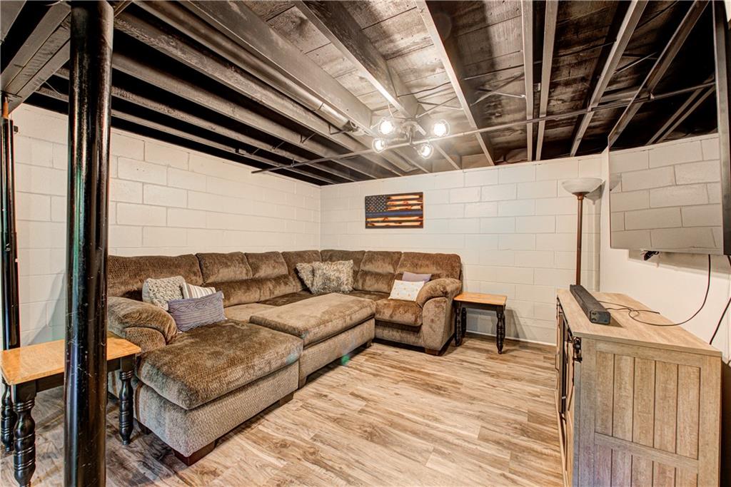 7031 Milhouse Road Indianapolis, IN 46221 - Photo 22 of 38