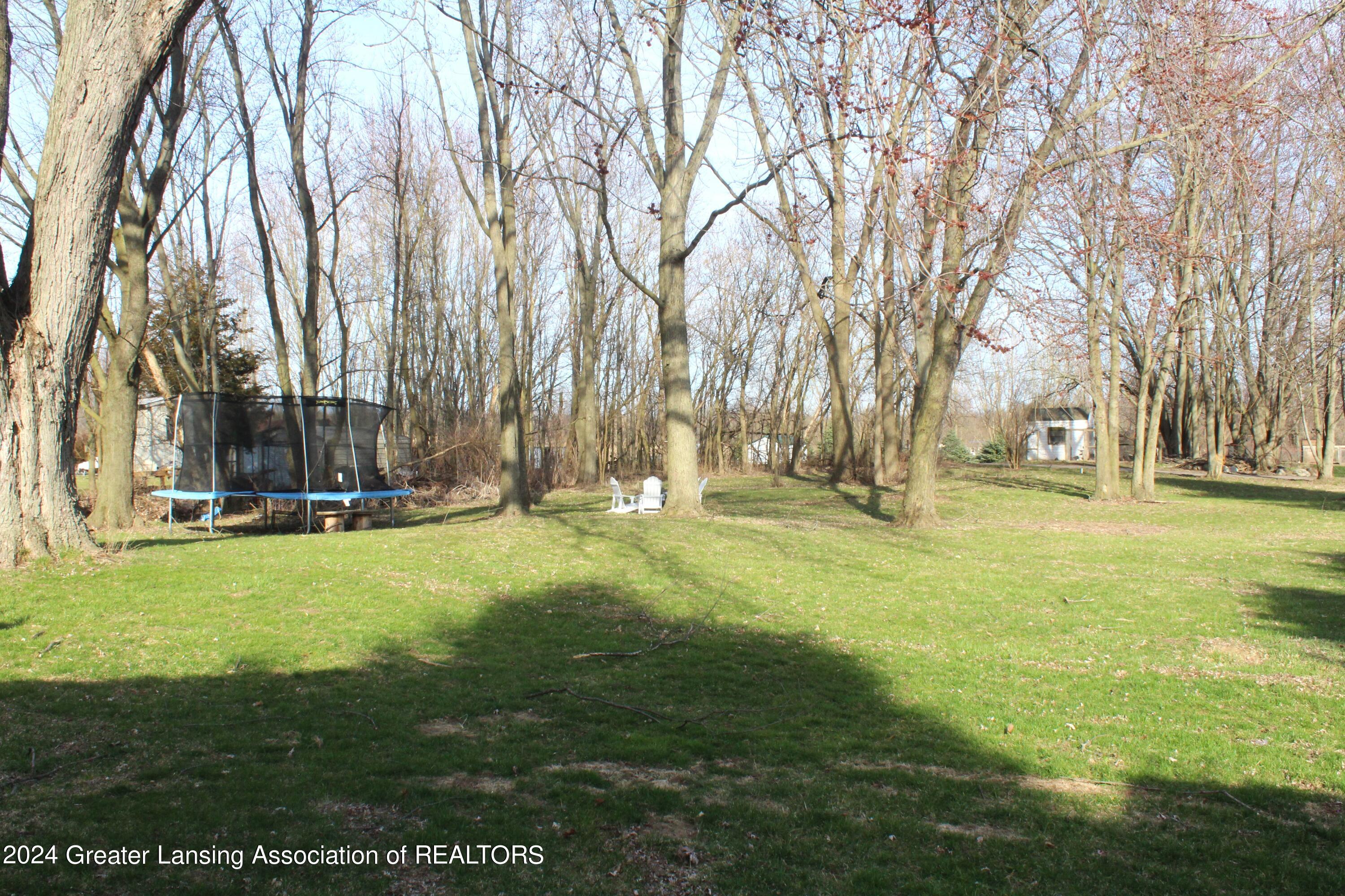 1861 South Ainger Road Charlotte, MI 48813 - Photo 3 of 13 11861 Ainger (3)