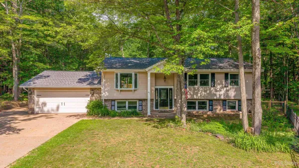 $599,900 | 41 Elder Drive, Marquette, MI 49855