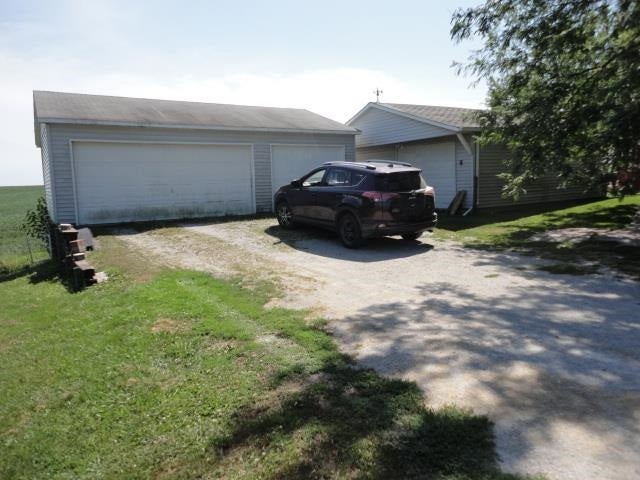 2125 Iwv Road Southwest Oxford, IA 52322 - Photo 22 of 23 Gallery Image 22