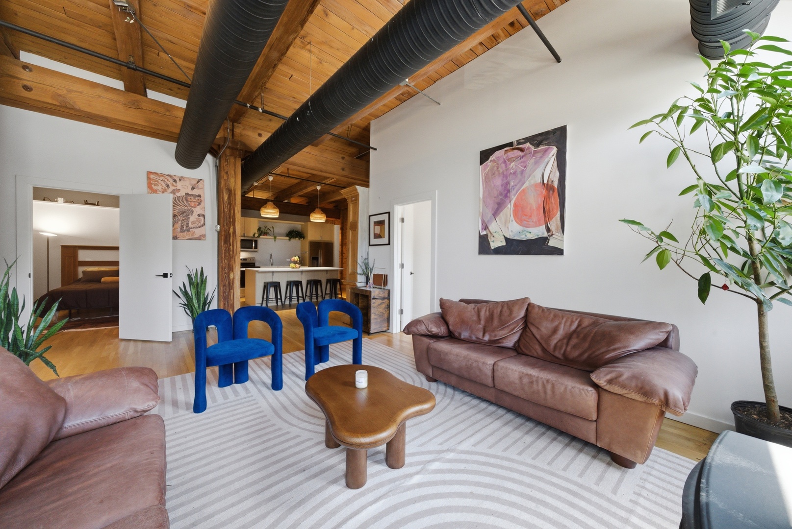 400 South Green Street, Unit 310 Chicago, IL 60607 - Photo 8 of 43 a living room with furniture and wooden floor