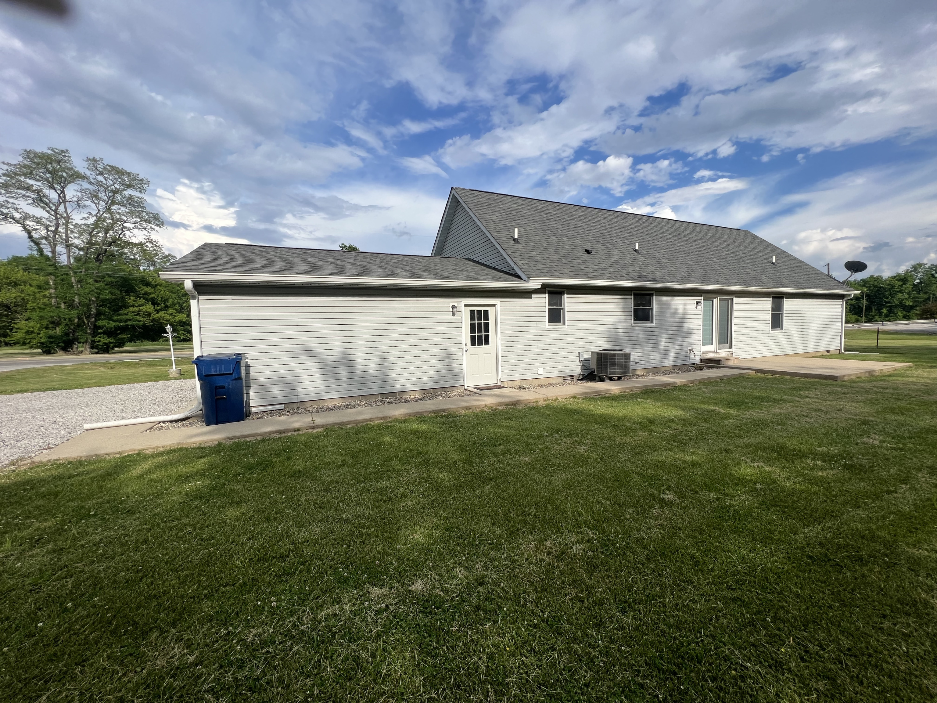910 Zinc Mill Road Greencastle, IN 46135 - Photo 2 of 17