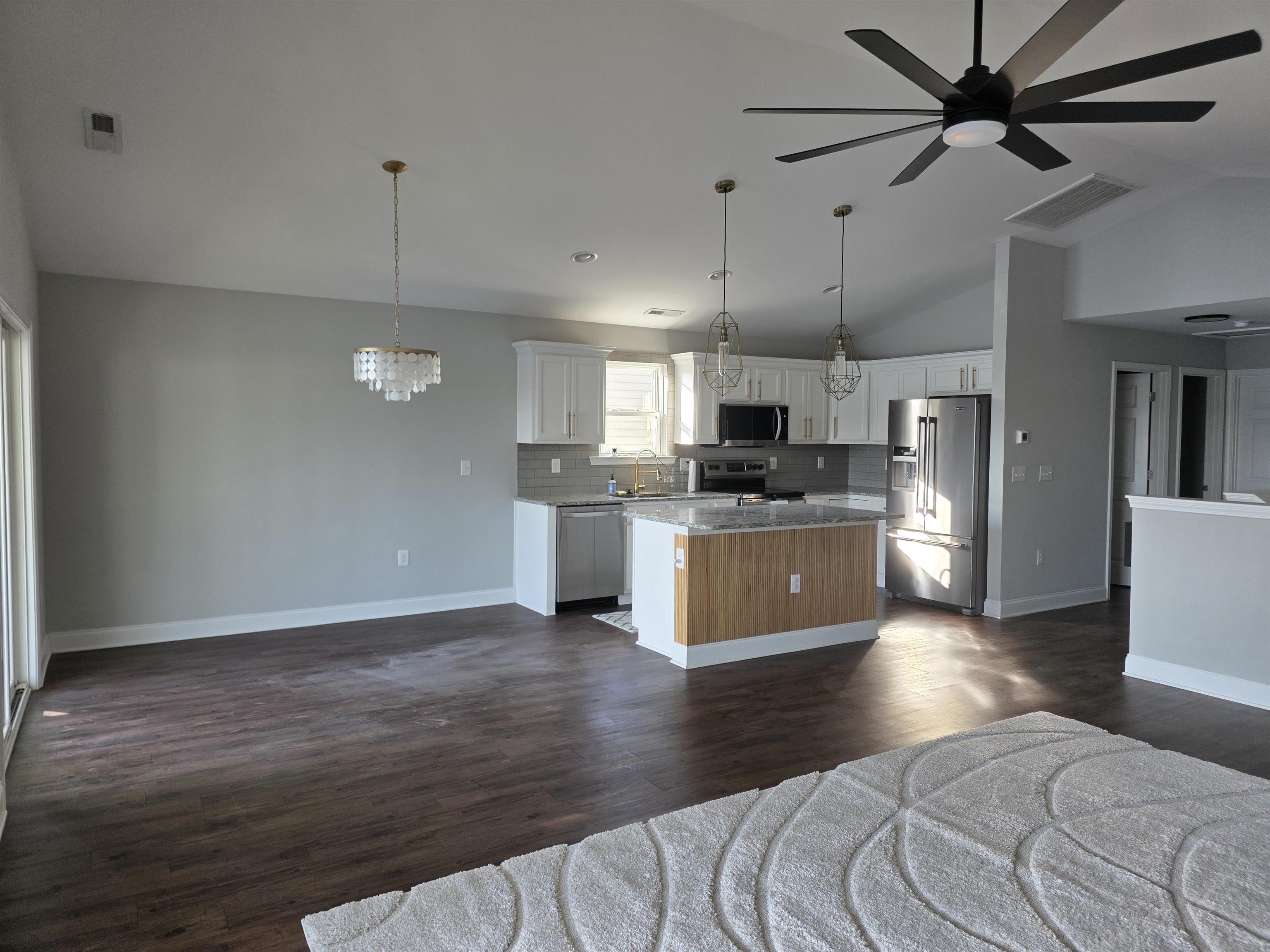 1048 Meadowoods Drive Murrells Inlet, SC 29576 - Photo 4 of 31