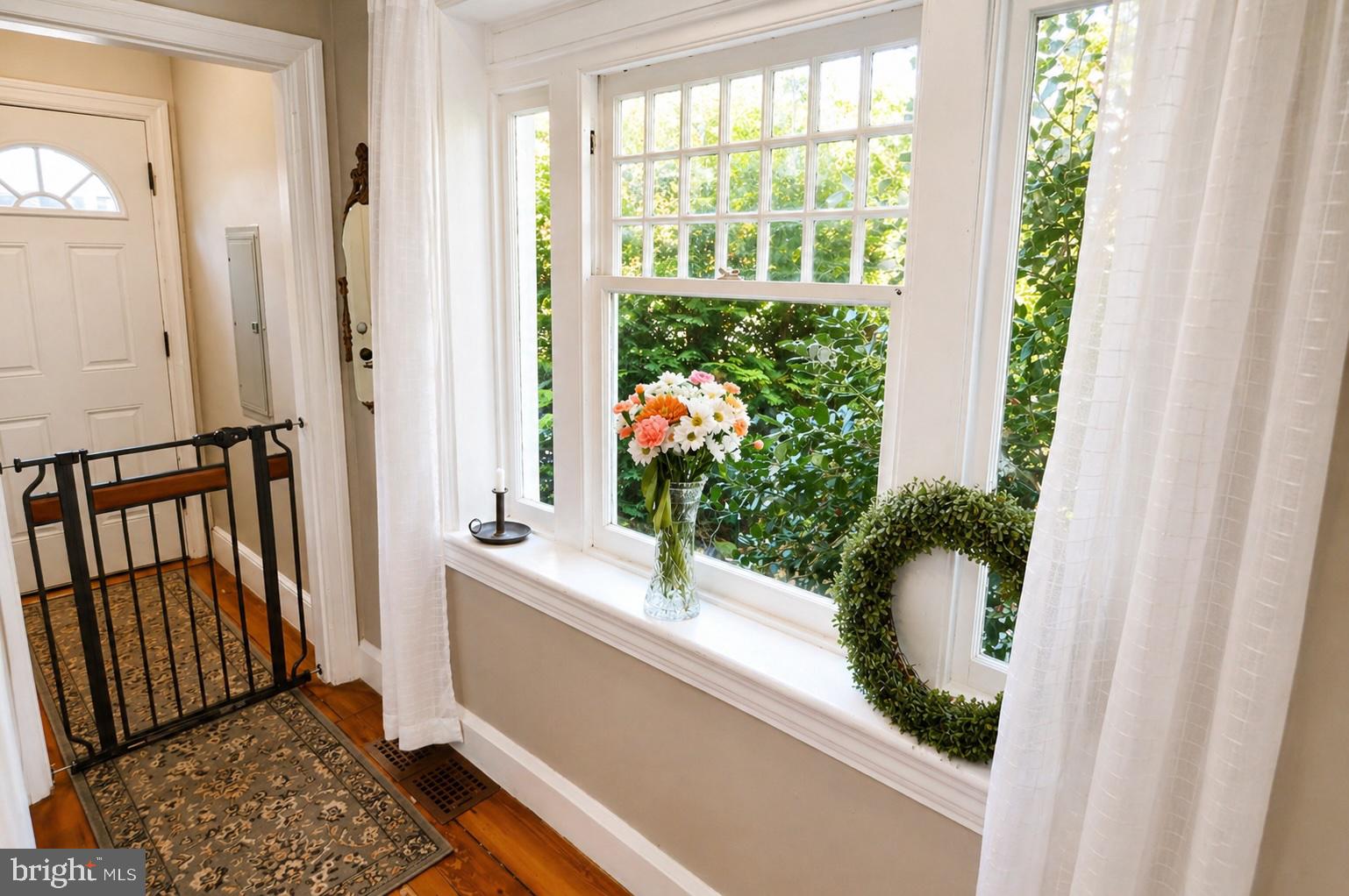 129 Buttonwood Street Mount Holly, NJ 08060 - Photo 2 of 31 Foyer