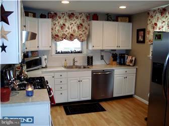 2949 Goentner Road Willow Grove, PA 19090 - Photo 3 of 11 Kitchen