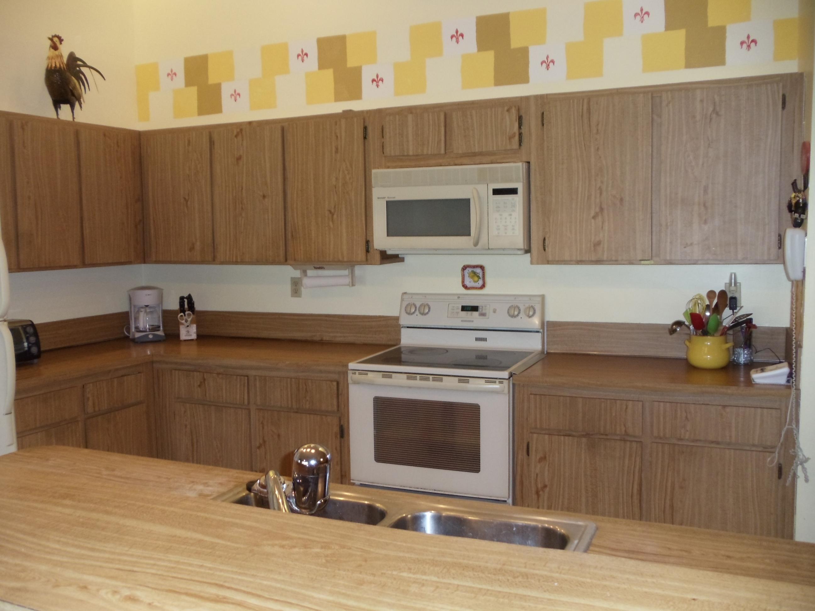 512 Old Country Road South Wellington, FL 33414 - Photo 3 of 28 Kitchen