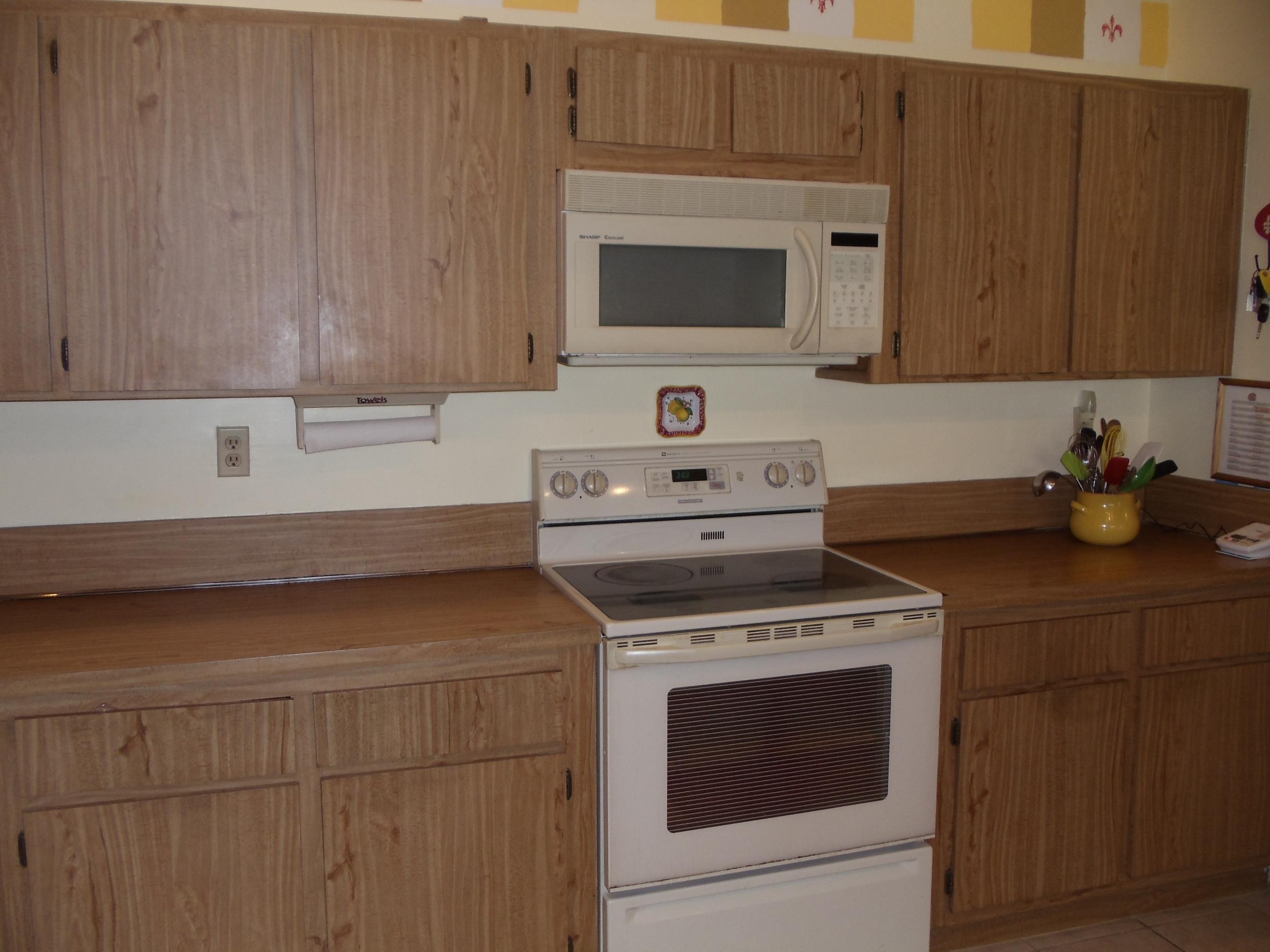 512 Old Country Road South Wellington, FL 33414 - Photo 5 of 28 Appliances