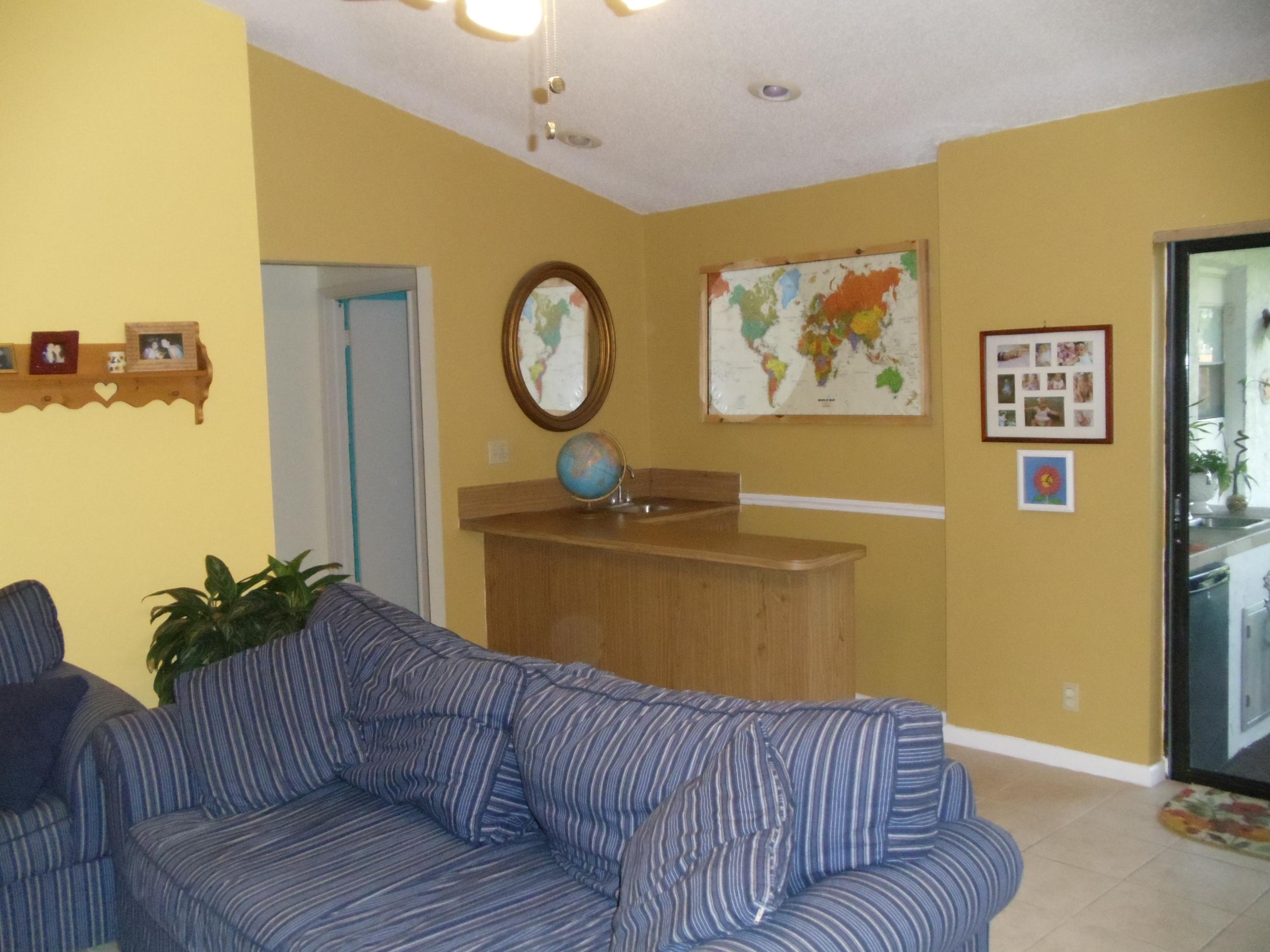 512 Old Country Road South Wellington, FL 33414 - Photo 7 of 28 Built in Bar