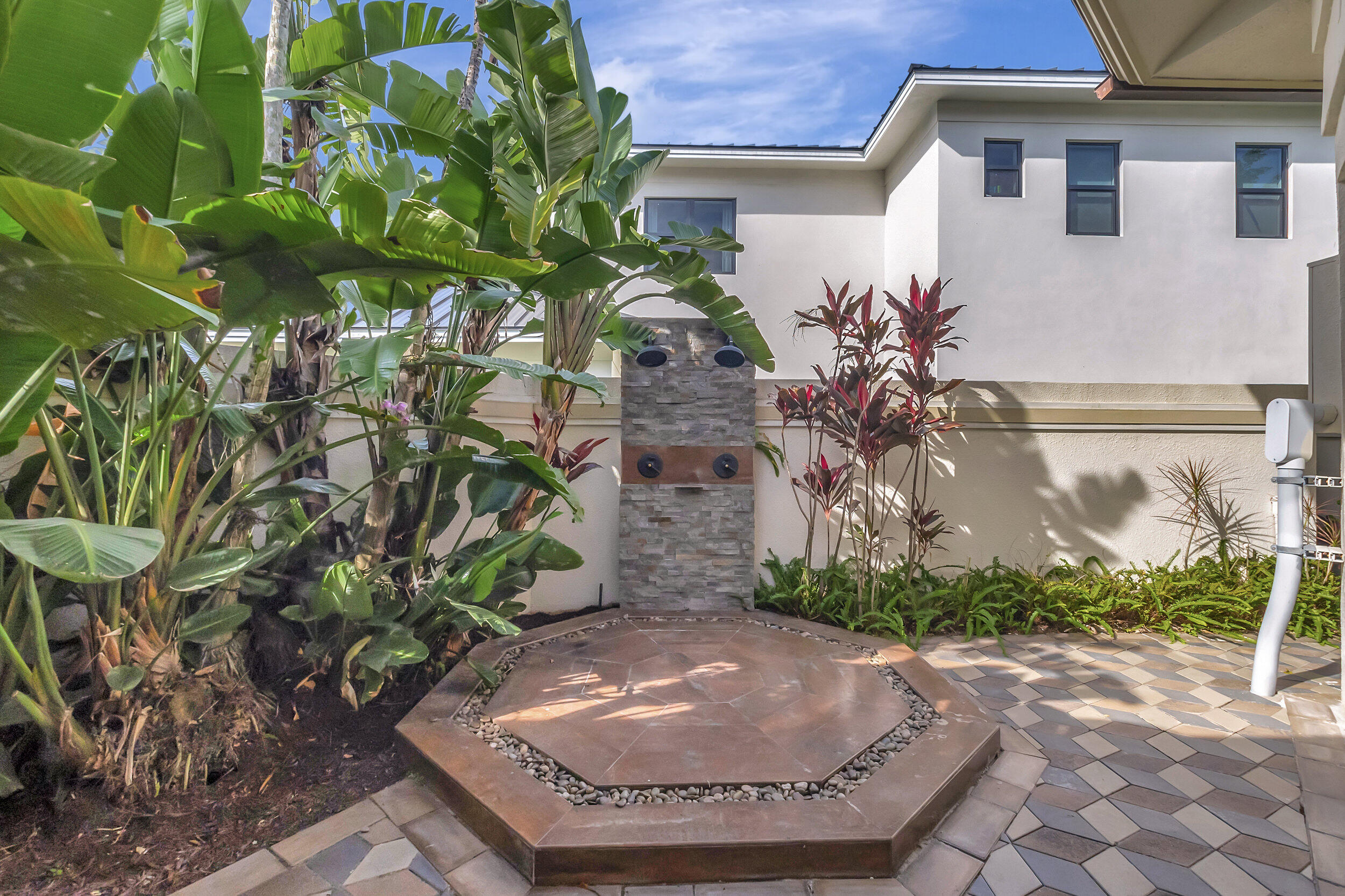 7555 Mandarin Drive Boca Raton, FL 33433 - Photo 34 of 40 7555 shower outside