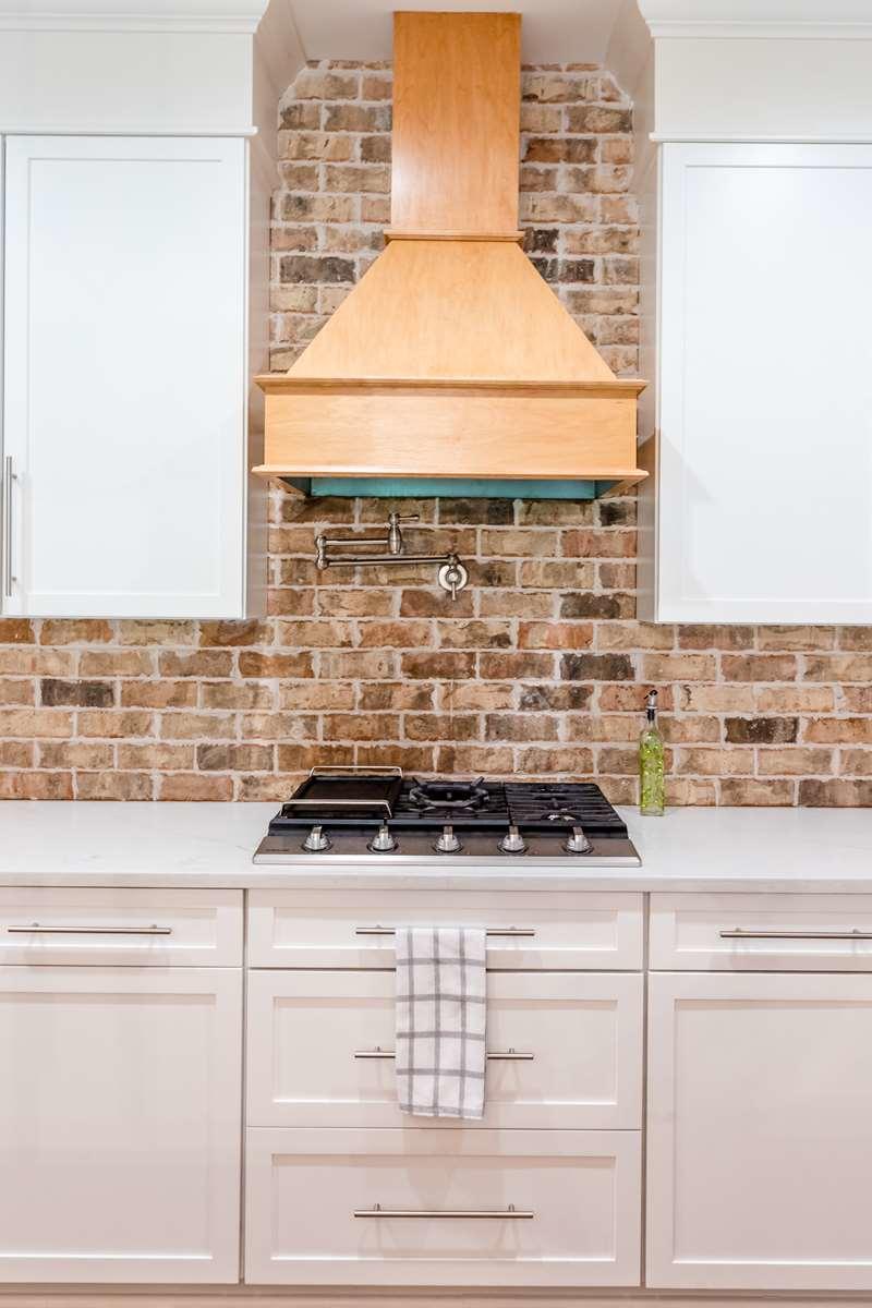 330 County Rd S-18-298 Ridgeville, SC 29472 - Photo 12 of 33 14. Gas cooktop with pot filler