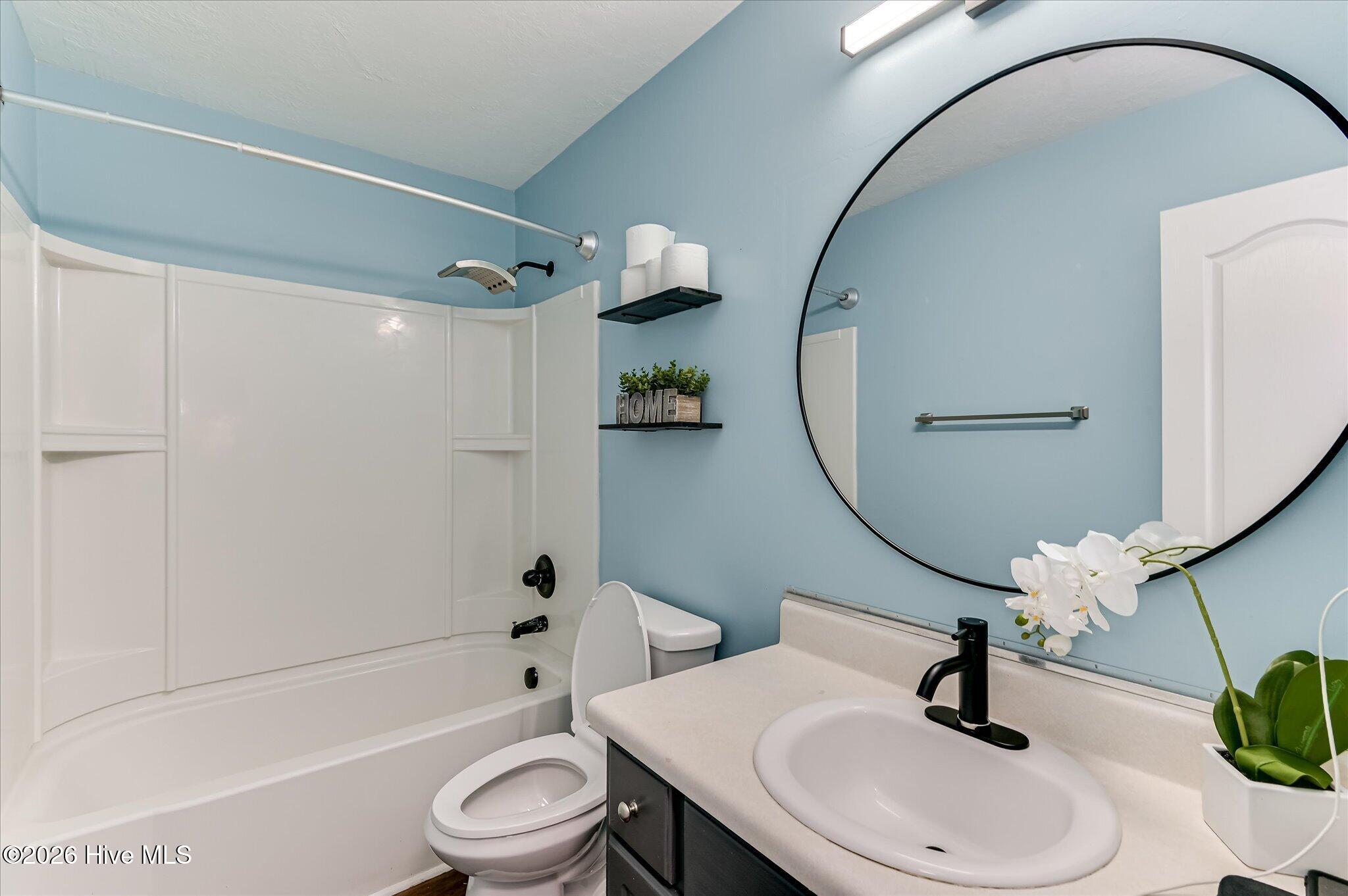 209 Rainbow Falls Grovetown, GA 30813 - Photo 16 of 19 Hall bathroom