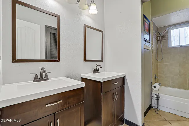 $419,900 | 1909 Crow Drive, El Paso, TX 79935