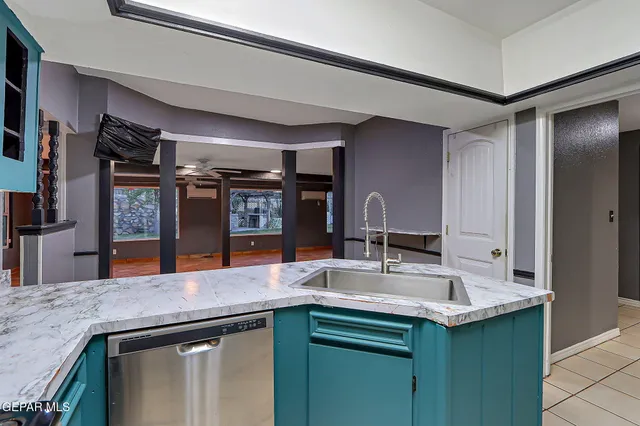 $419,900 | 1909 Crow Drive, El Paso, TX 79935