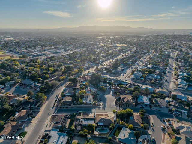 $419,900 | 1909 Crow Drive, El Paso, TX 79935