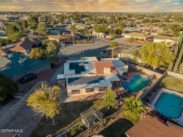 $419,900 | 1909 Crow Drive, El Paso, TX 79935
