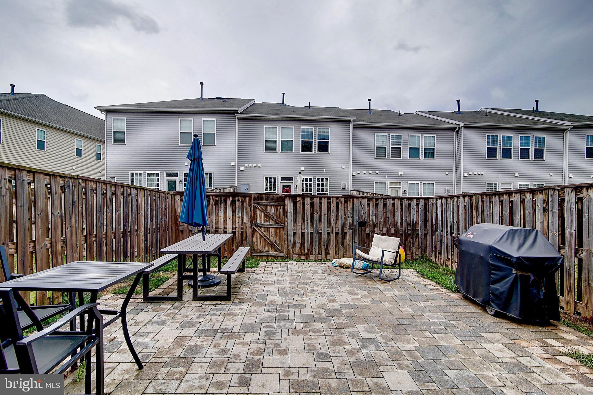 42318 Benfold Square Brambleton, VA 20148 - Photo 18 of 18 Fenced Backyard/Patio