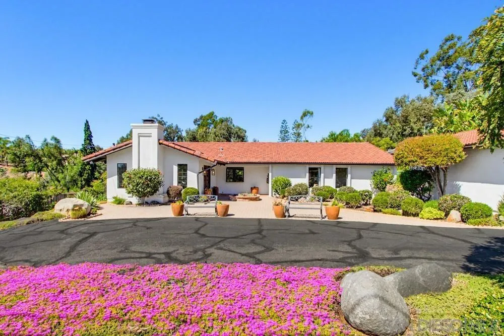 2024 Grandview Road Vista, CA 92084 - Photo 4 of 67