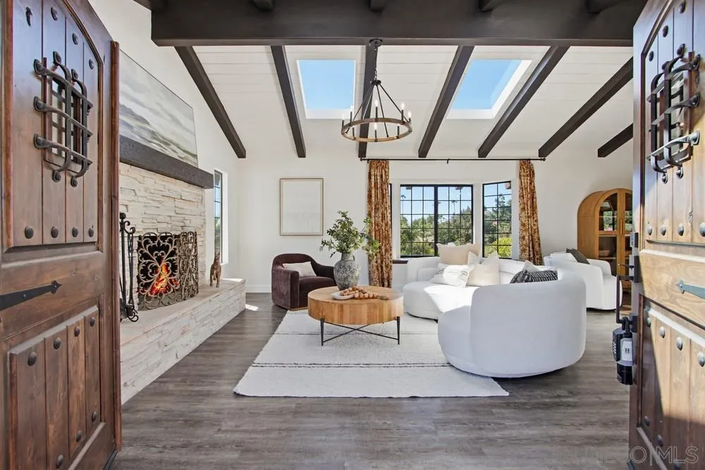 2024 Grandview Road Vista, CA 92084 - Photo 8 of 67