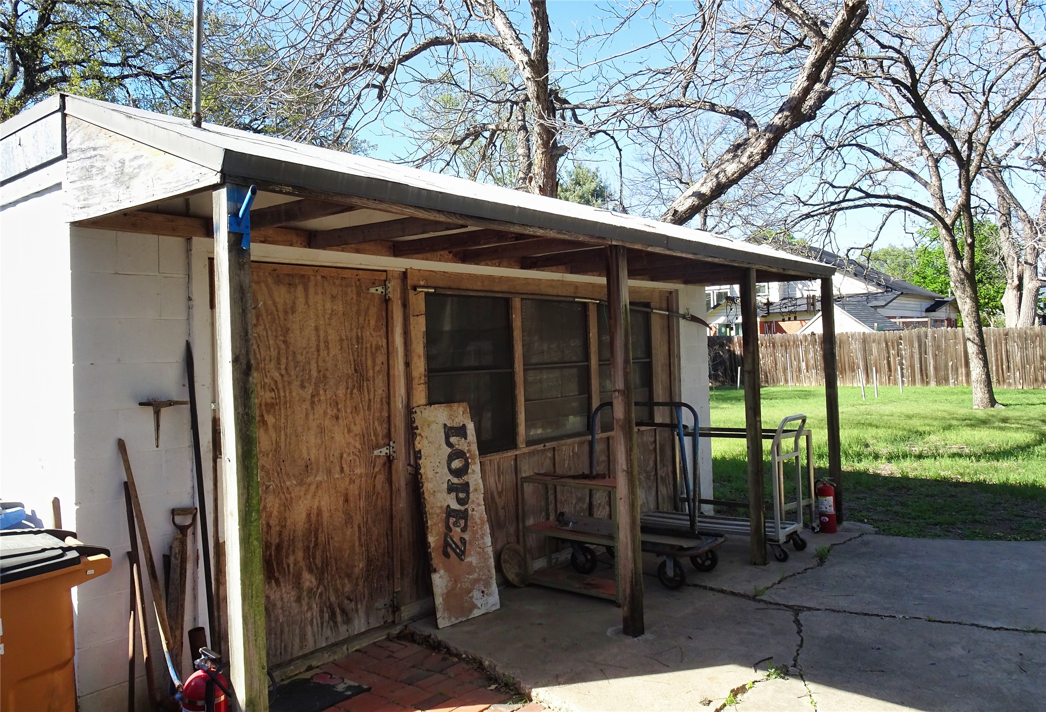 1206 Ruth Avenue Austin, TX 78757 - Photo 35 of 37 a view of a house with backyard and porch