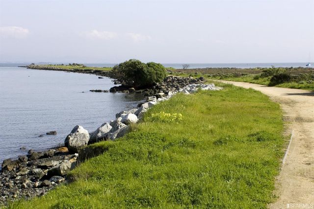 $1,100,000 | 1423 Shafter Avenue, San Francisco, CA 94124