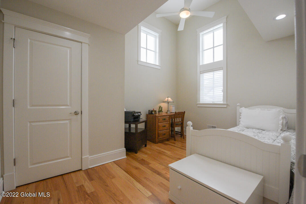 11 Abbey Road Bethlehem, NY 12054 - Photo 18 of 29 PFR_1134