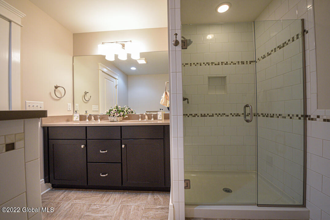 11 Abbey Road Bethlehem, NY 12054 - Photo 24 of 29 PFR_1170