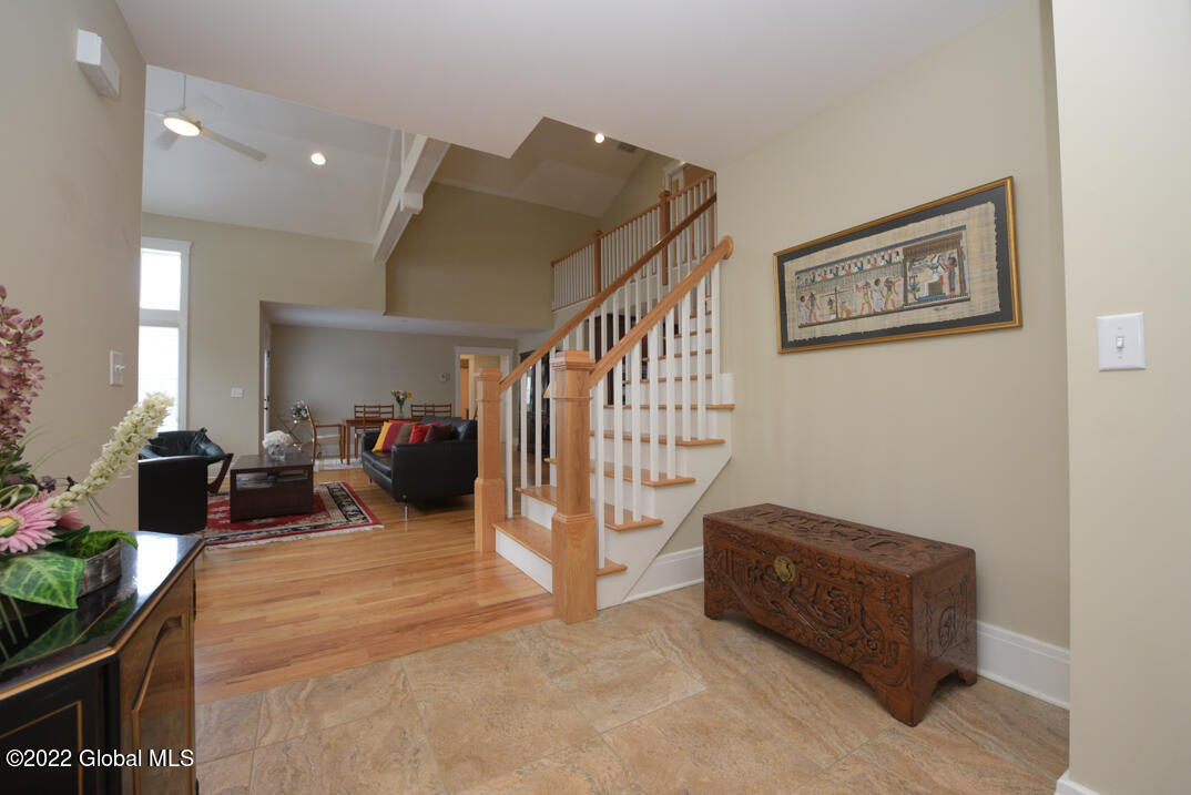 11 Abbey Road Bethlehem, NY 12054 - Photo 4 of 29 PFR_1040