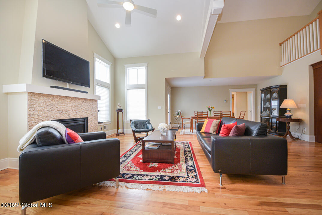 11 Abbey Road Bethlehem, NY 12054 - Photo 5 of 29 PFR_1048
