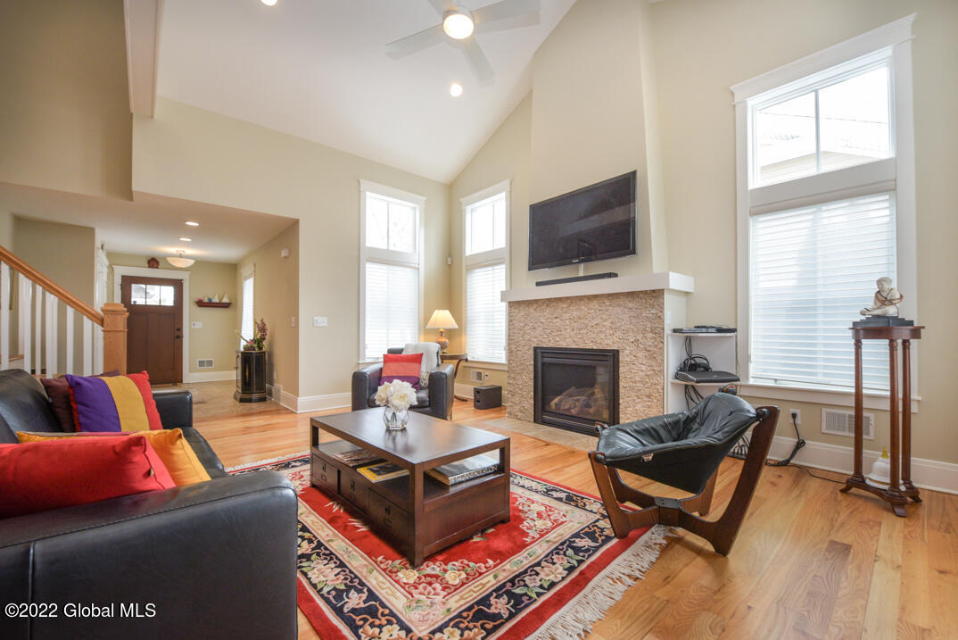 11 Abbey Road Bethlehem, NY 12054 - Photo 7 of 29 PFR_1060