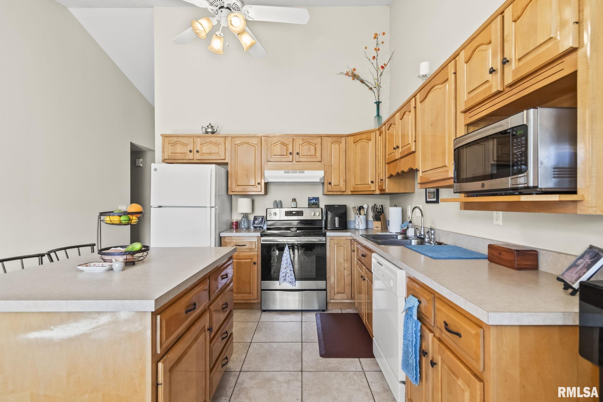 3906 Lear Drive Springfield, IL 62711 - Photo 10 of 27