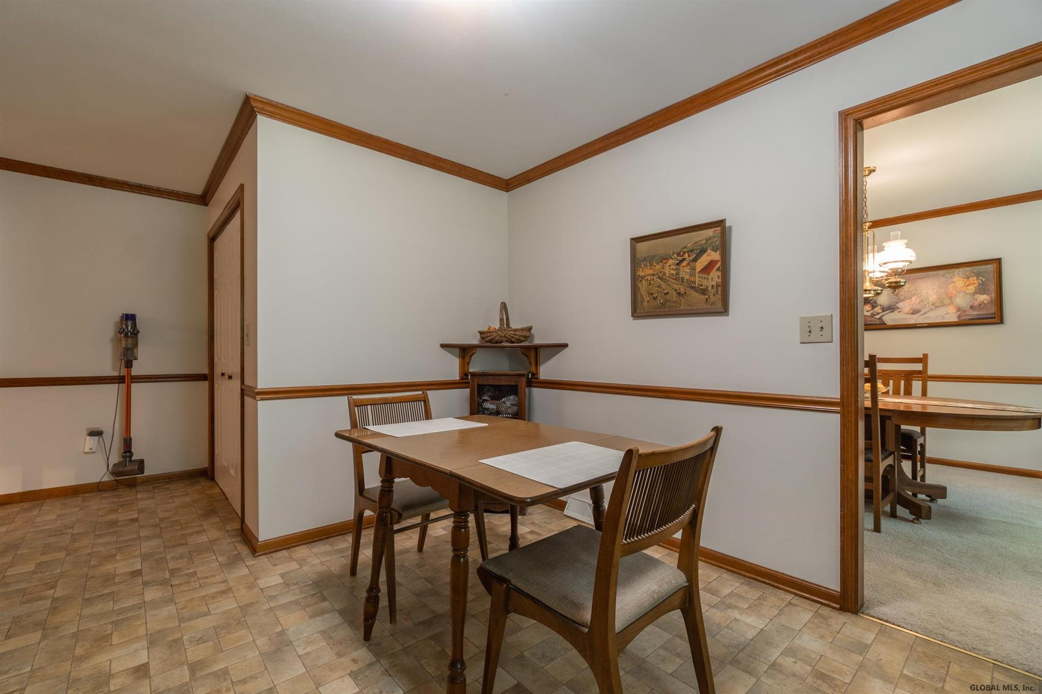 849 Warner Road Niskayuna, NY 12309 - Photo 13 of 33 Photo 13