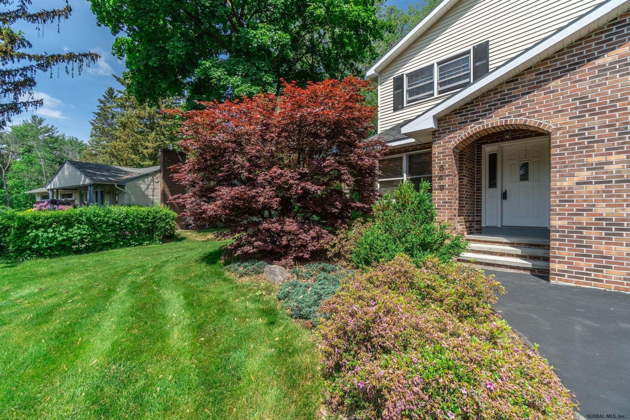 849 Warner Road Niskayuna, NY 12309 - Photo 2 of 33 Photo 2