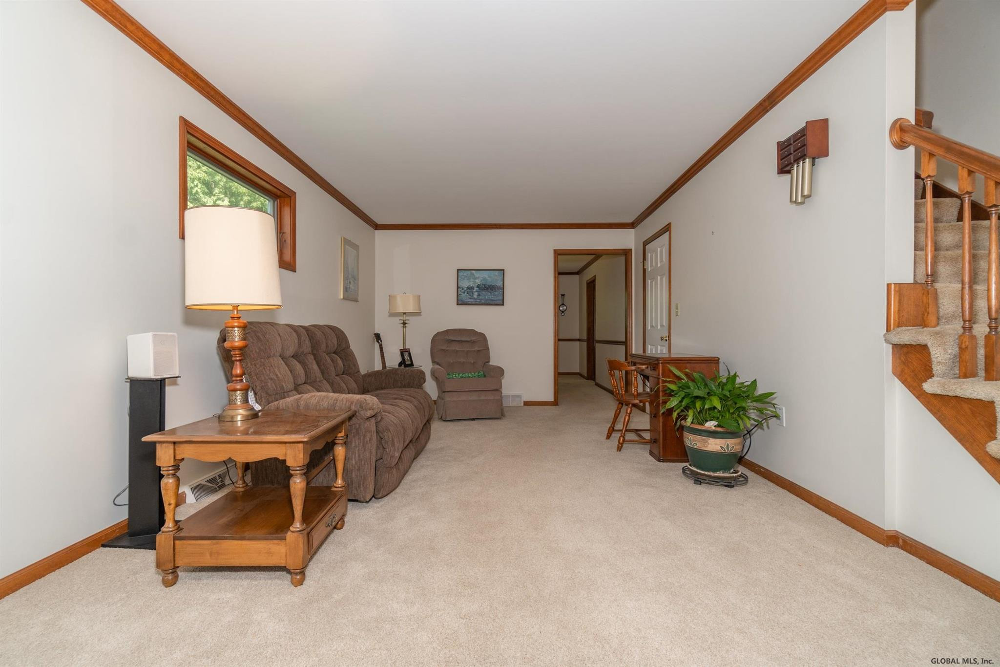 849 Warner Road Niskayuna, NY 12309 - Photo 5 of 33 Photo 5