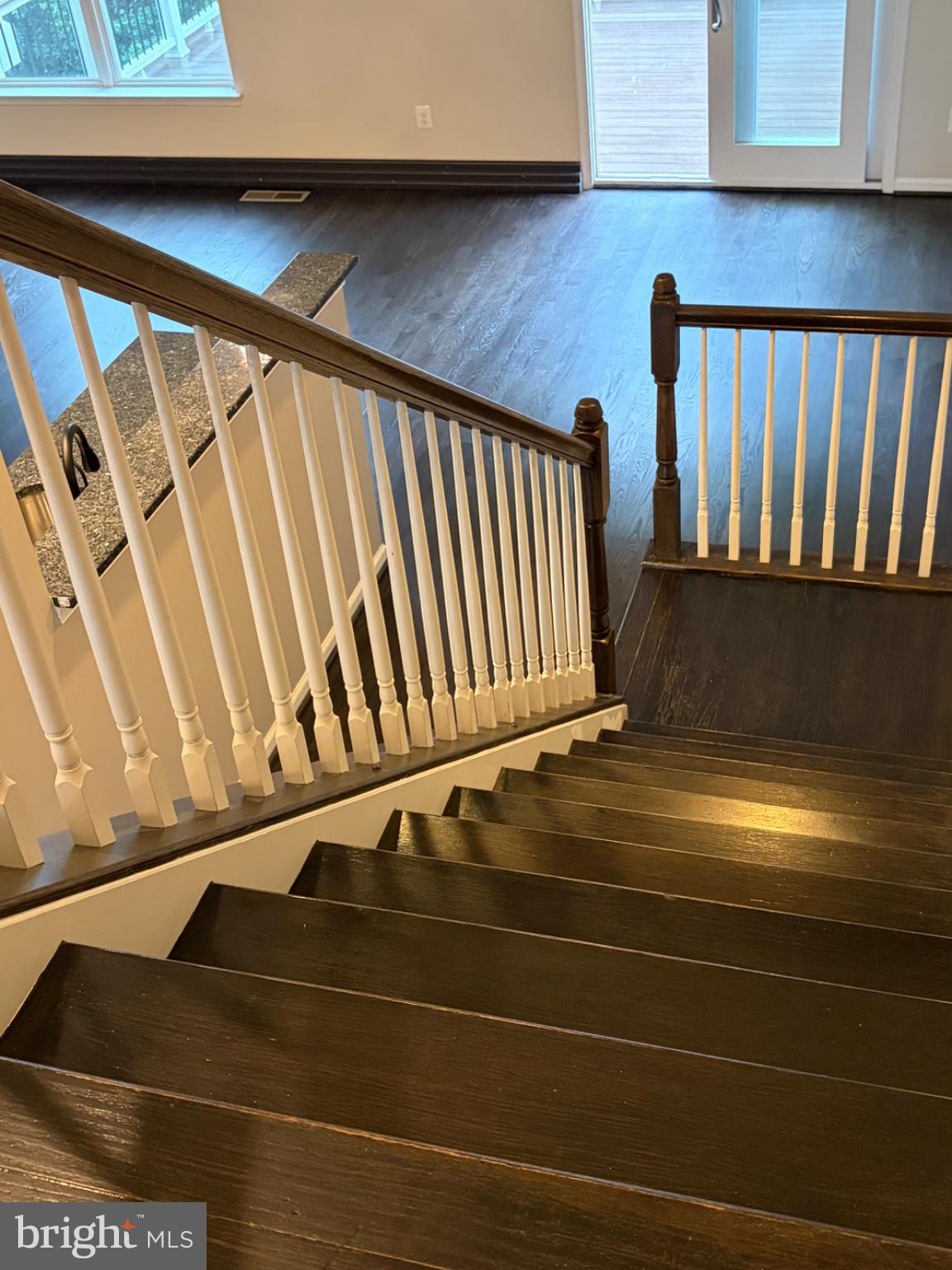25333 Wakestone Terrace Chantilly, VA 20152 - Photo 64 of 109 Elegant staircase with modern charm.
