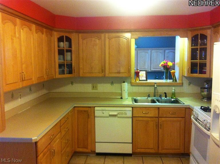 39142 Johnnycake Ridge Road Willoughby, OH 44094 - Photo 6 of 23 Gallery Image 6