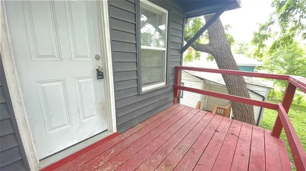 $190,000 | 807 South Hardy Avenue, Independence, MO 64053
